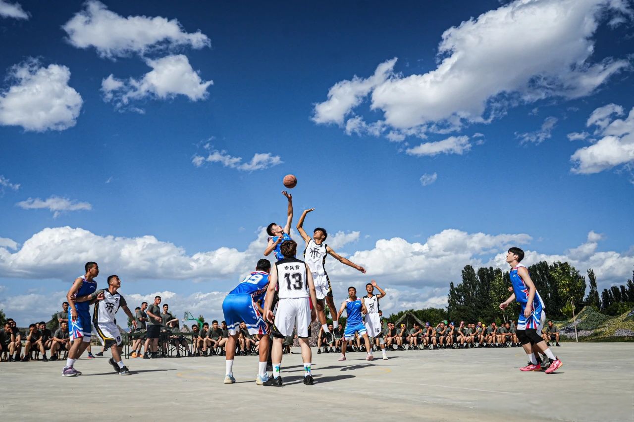 欧博品牌入口-哈里伯顿两双步行者主场大胜猛龙